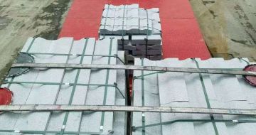 铜川 芝麻白仿形加直形路沿石出货日常