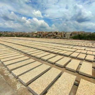 铜川 黄金麻荔枝面花岗岩石材地铺石防护中