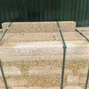 铜川 黄金麻花岗岩石材机切面栏杆料半成品