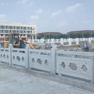 铜川 白麻花岗岩荔枝面河道栏杆