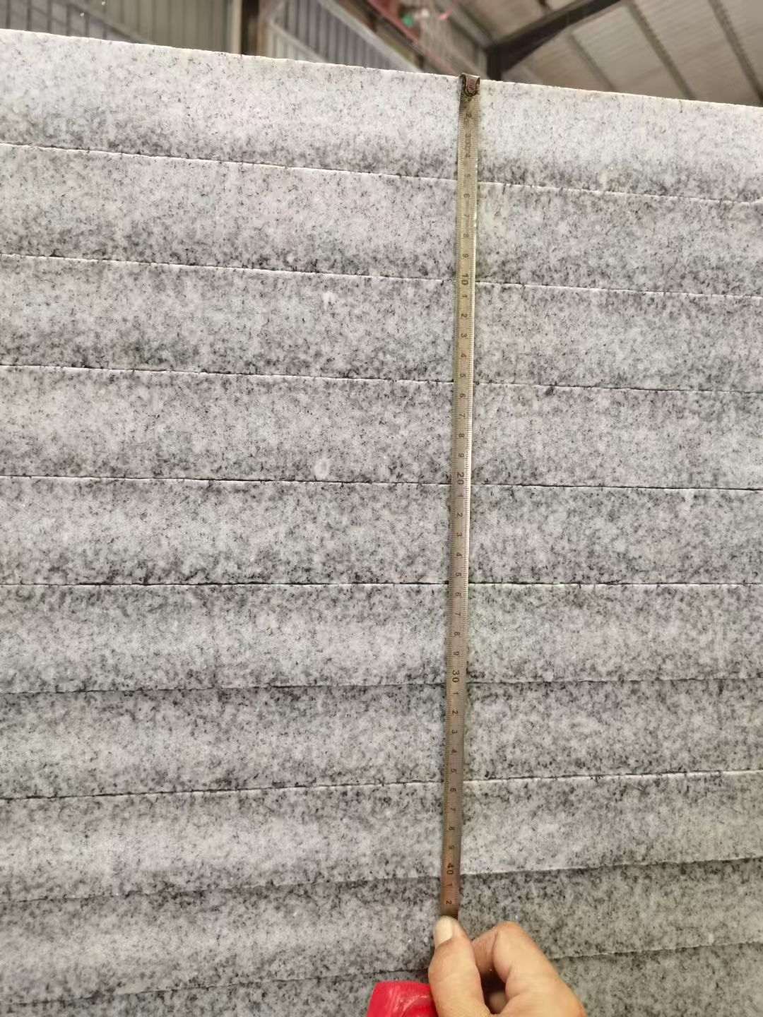 铜川 芝麻白火烧成品厚薄均匀，B料价格接近A料质量