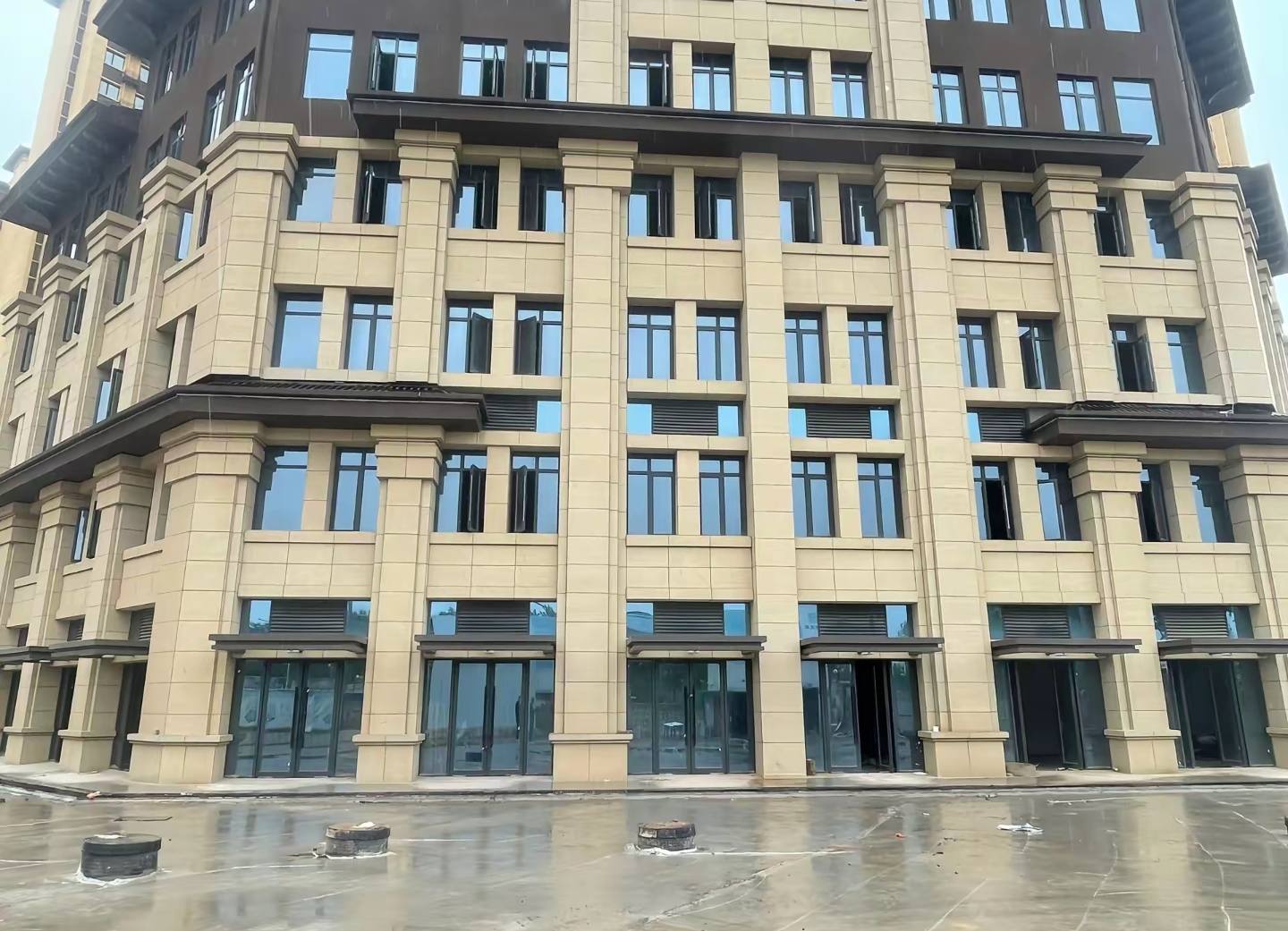 铜川 黄金麻花岗岩荔枝面小区外墙干挂