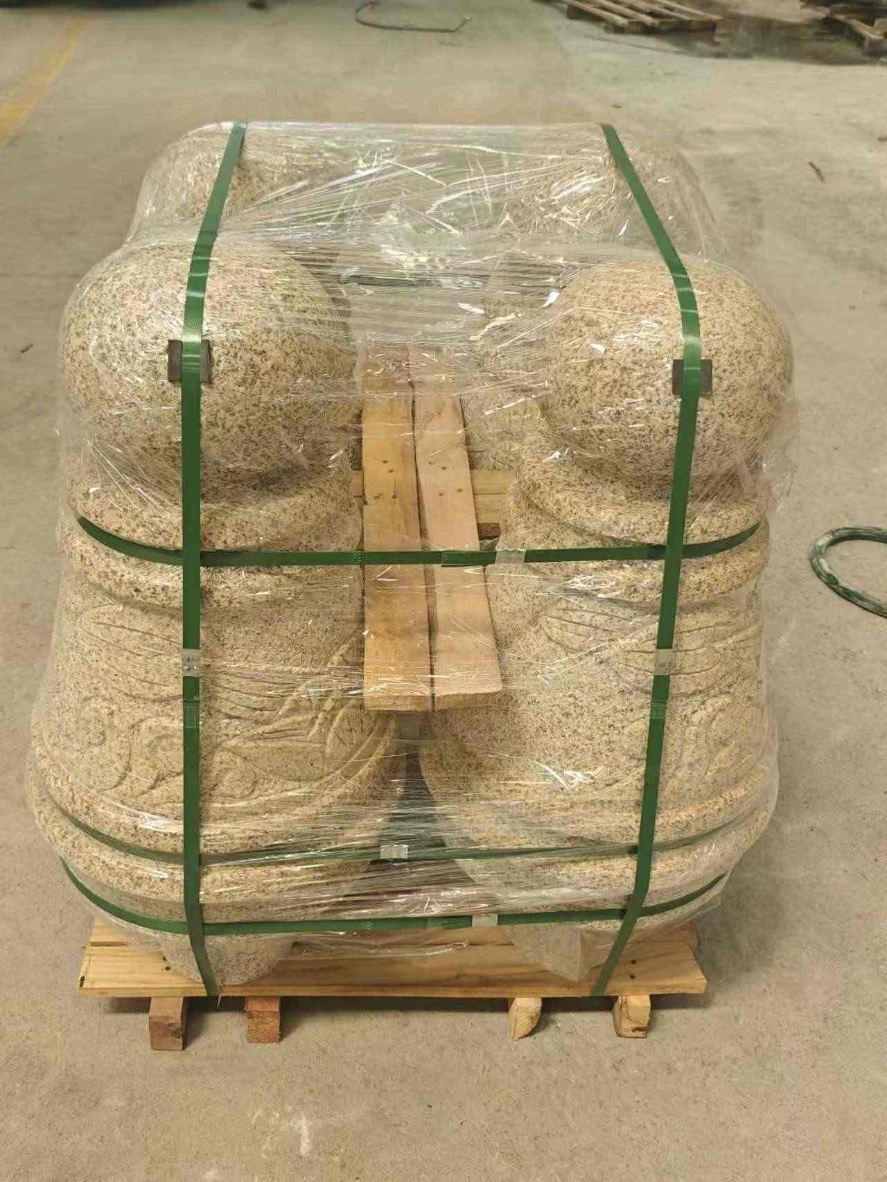 铜川 黄金麻异形定制雕花——棒棒糖挡车柱