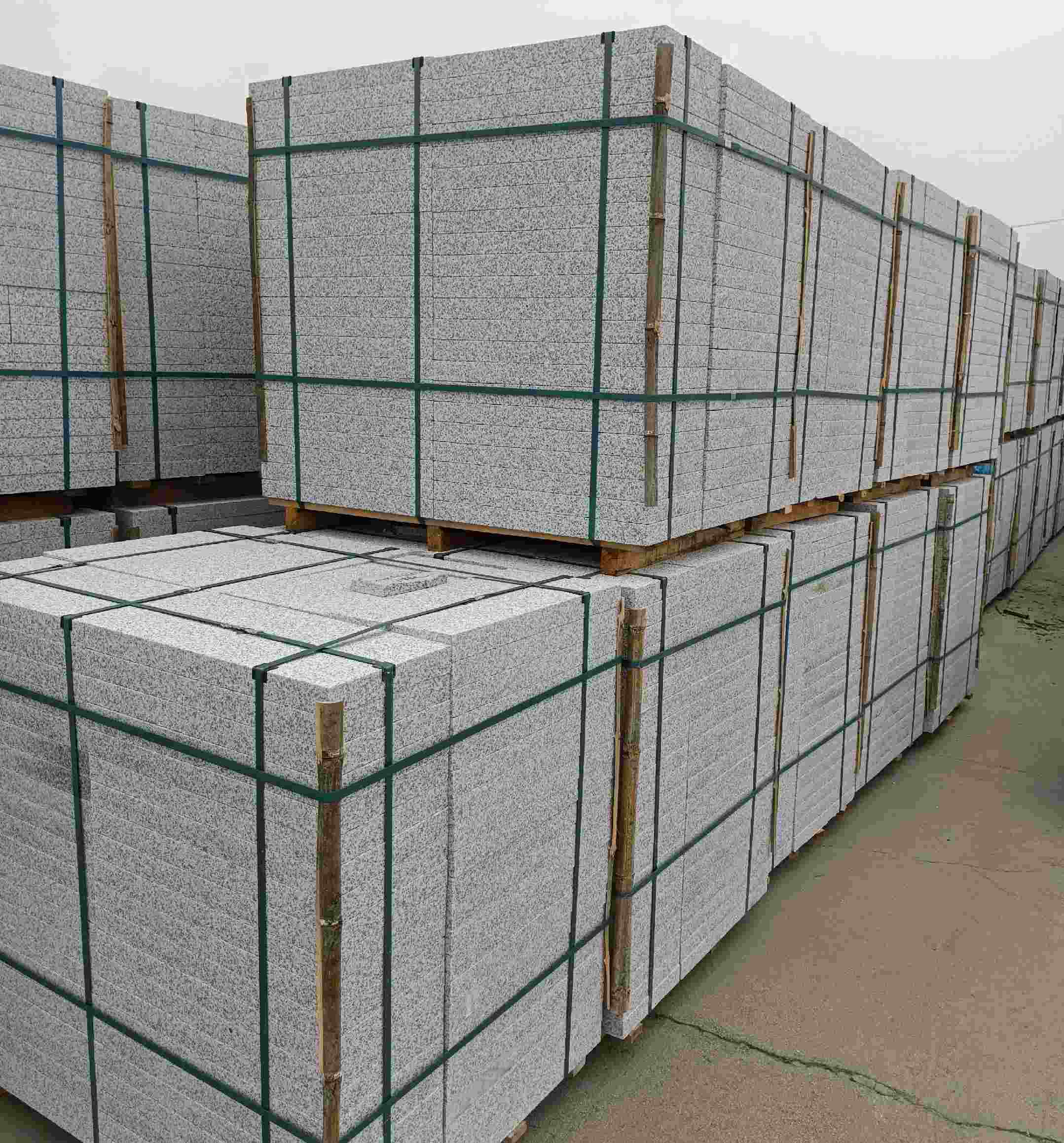 铜川 白麻花岗岩石材荔枝面地铺石（300*600*50）