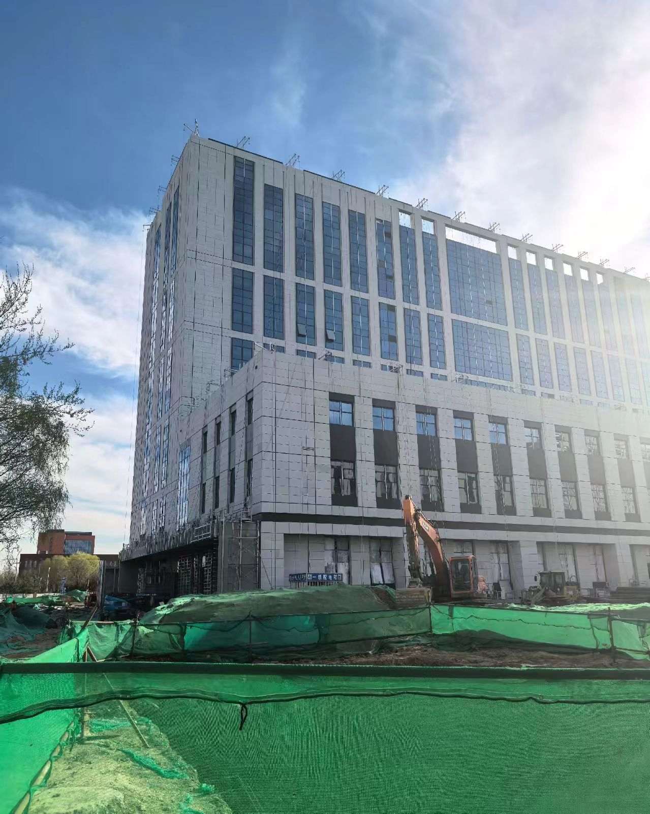 铜川 白麻花岗岩石材外墙干挂