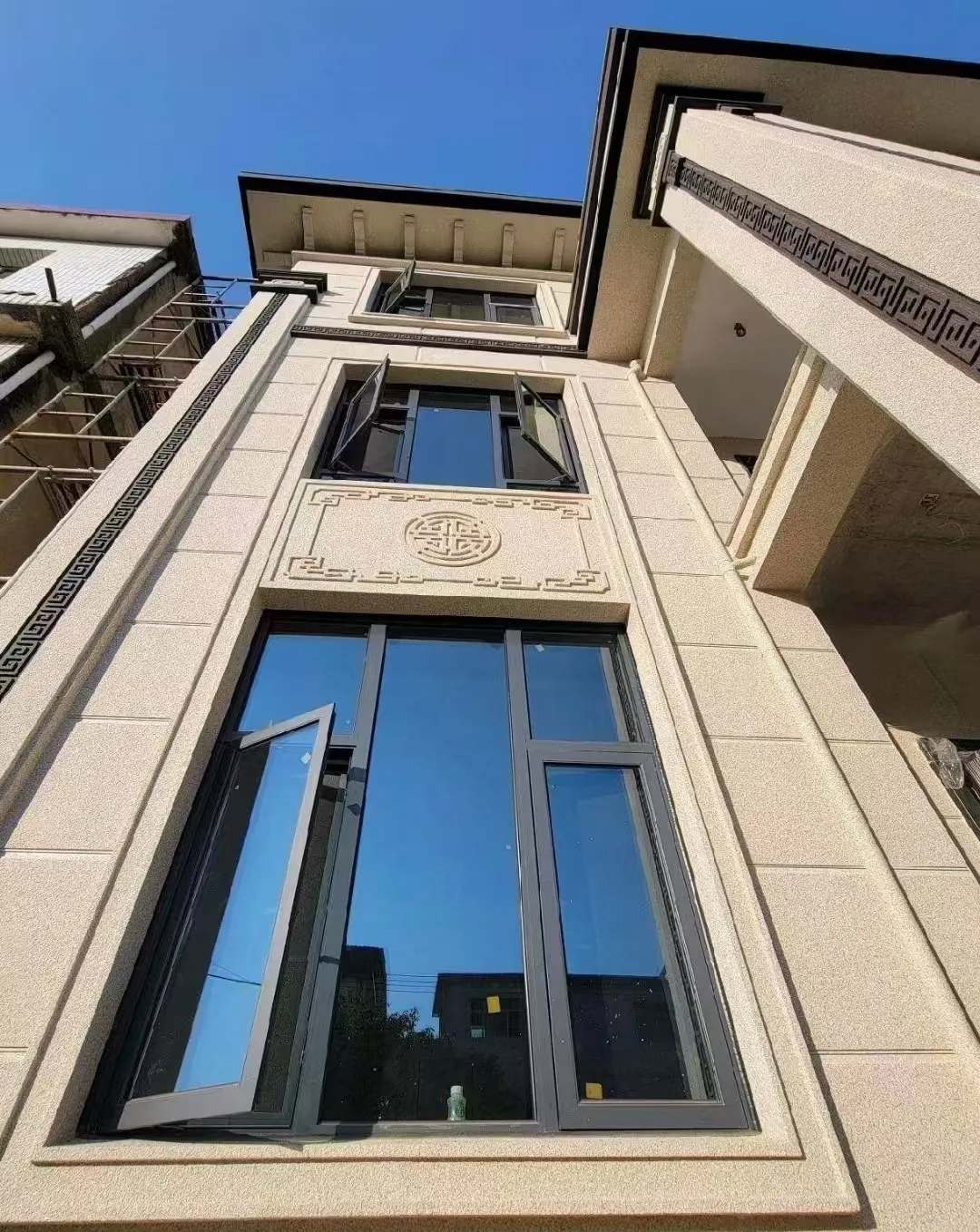 铜川 黄金麻荔枝面别墅外墙干挂效果展示