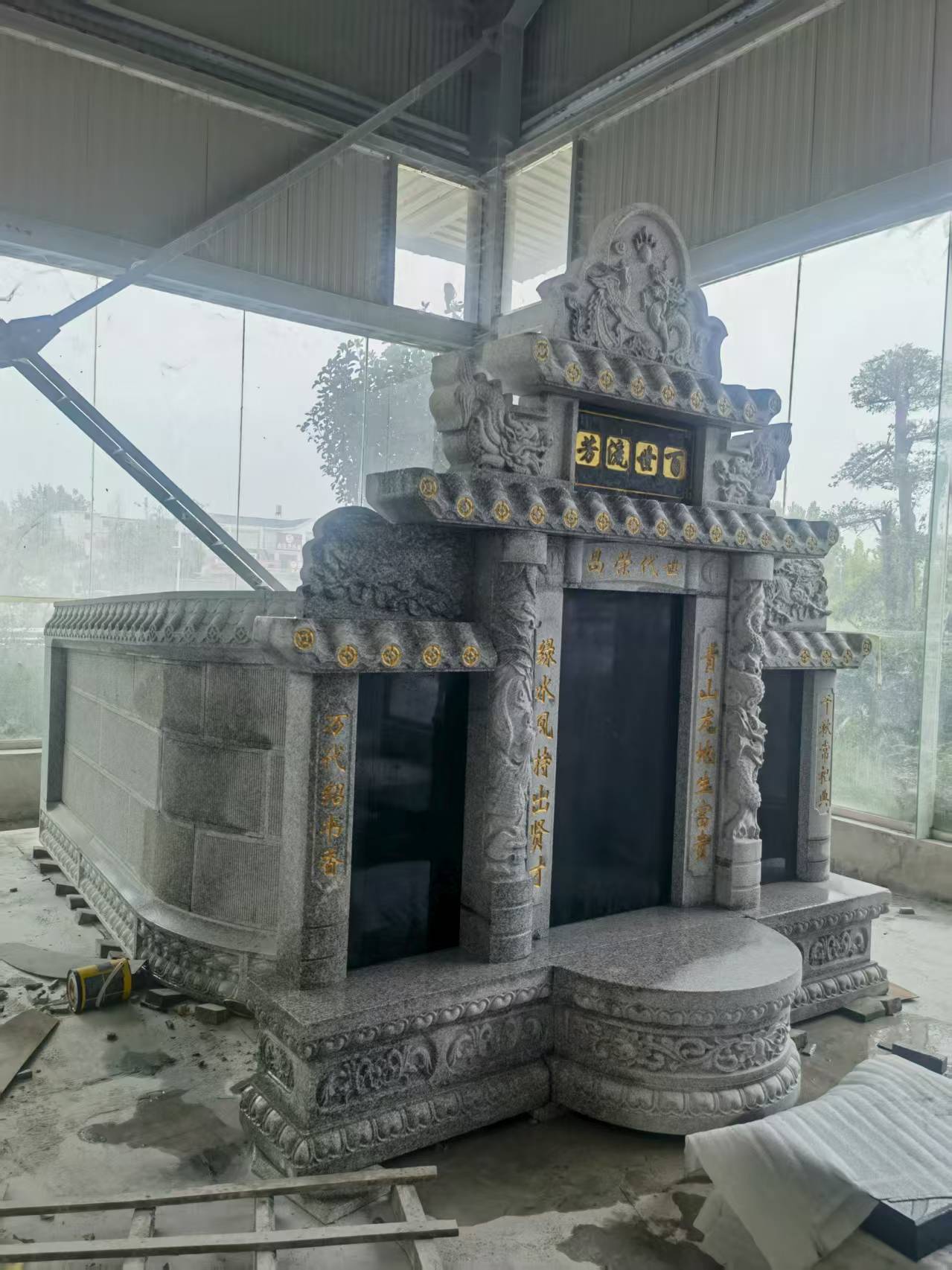 铜川 芝麻白墓碑效果展示图