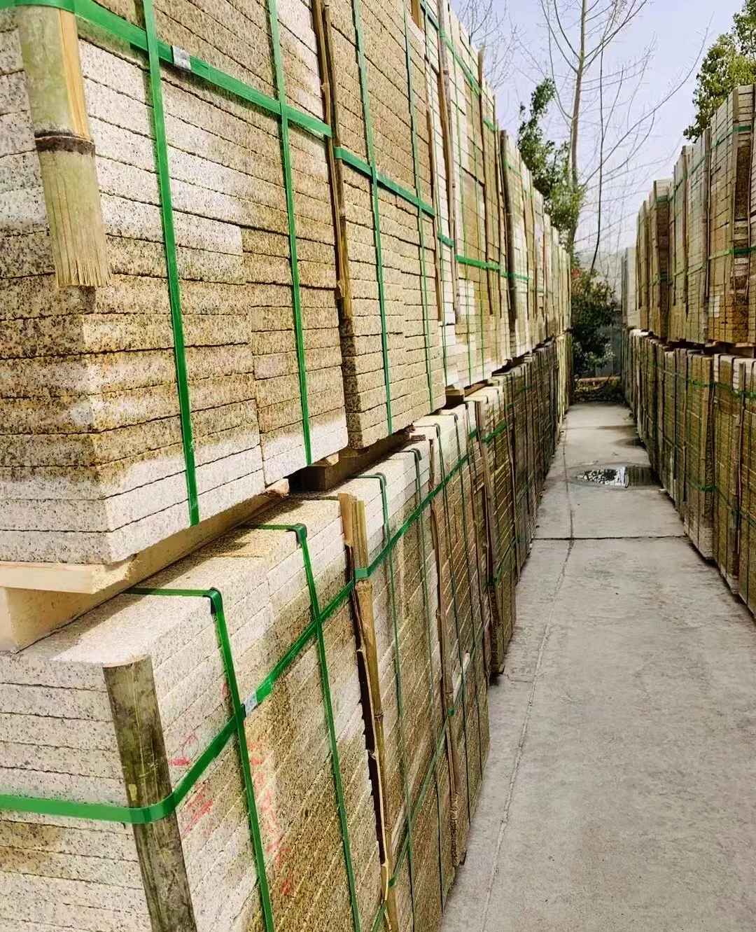 铜川 黄金麻花岗岩荔枝面地铺石