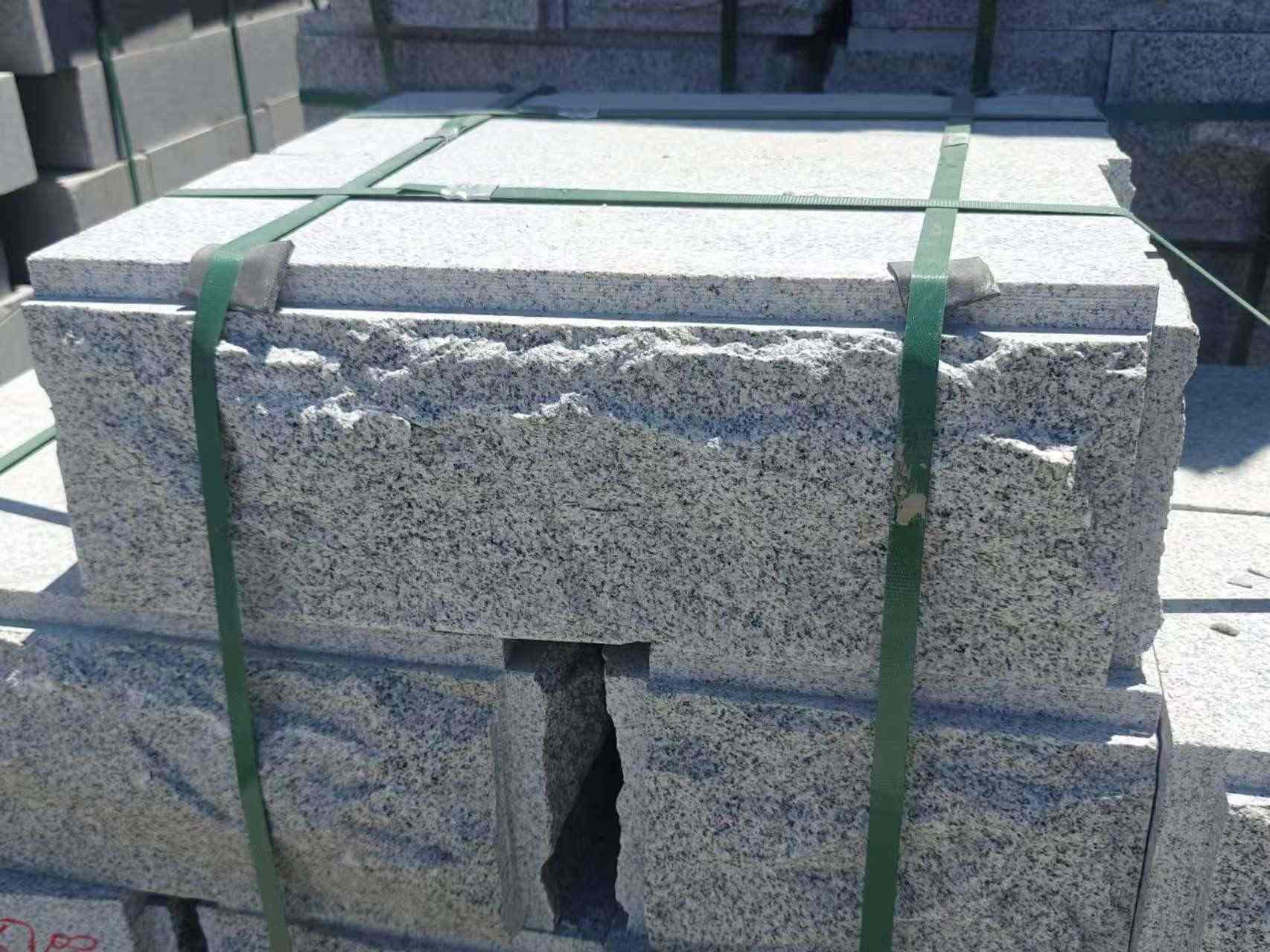 铜川 芝麻白花岗岩自然面成品