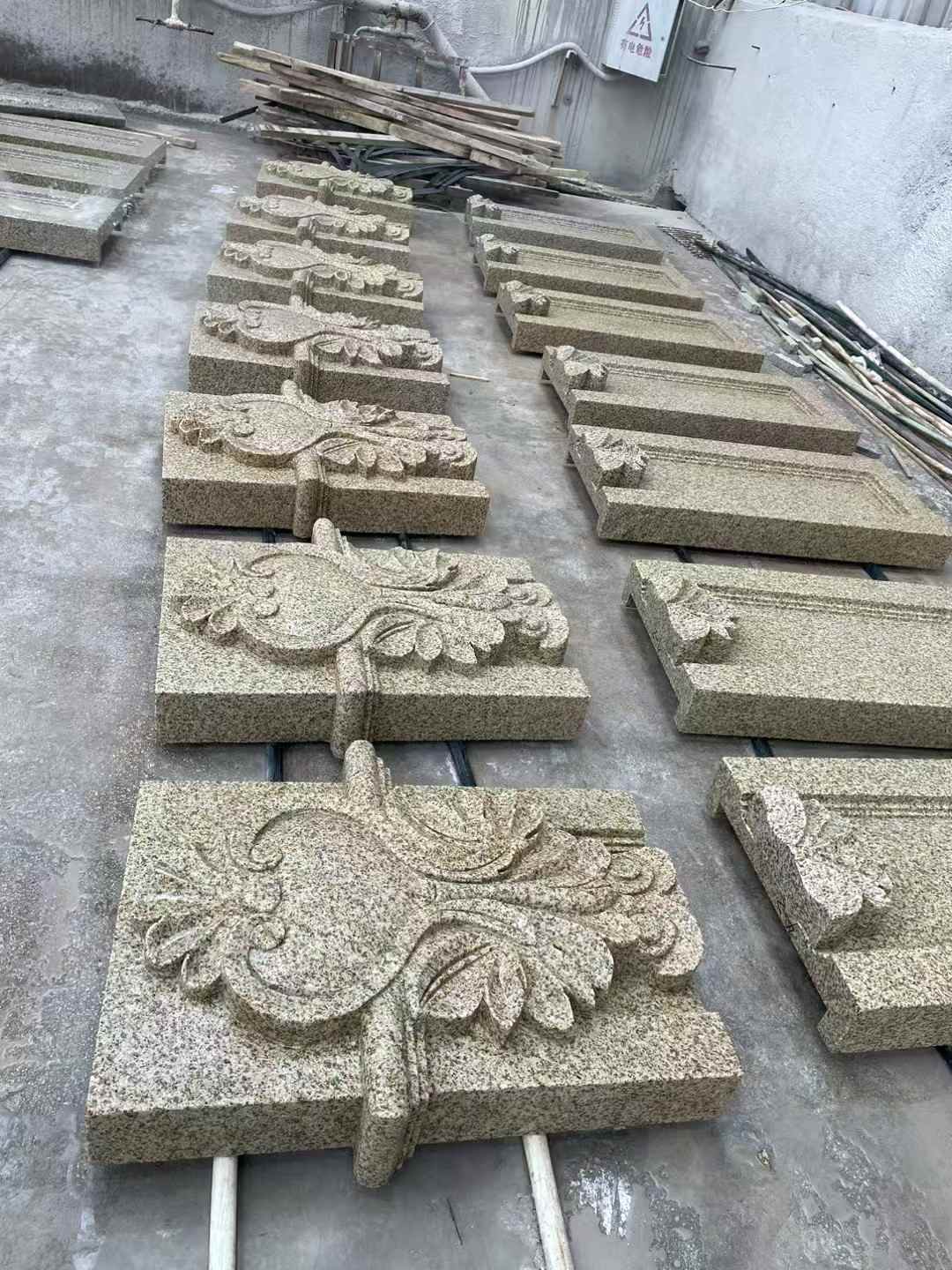 铜川 黄金麻花岗岩别墅外墙雕刻板