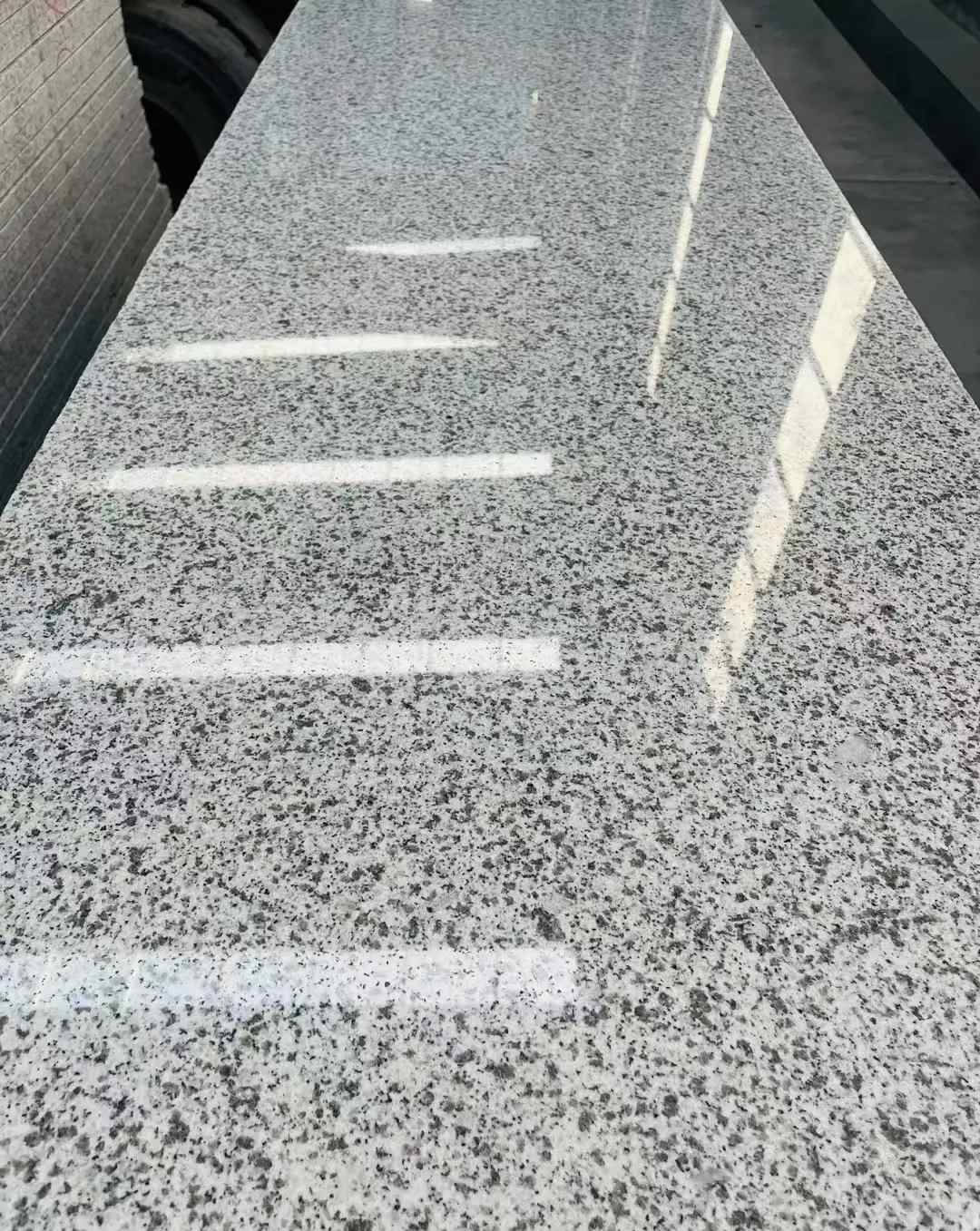 铜川 白麻花岗岩光面毛板